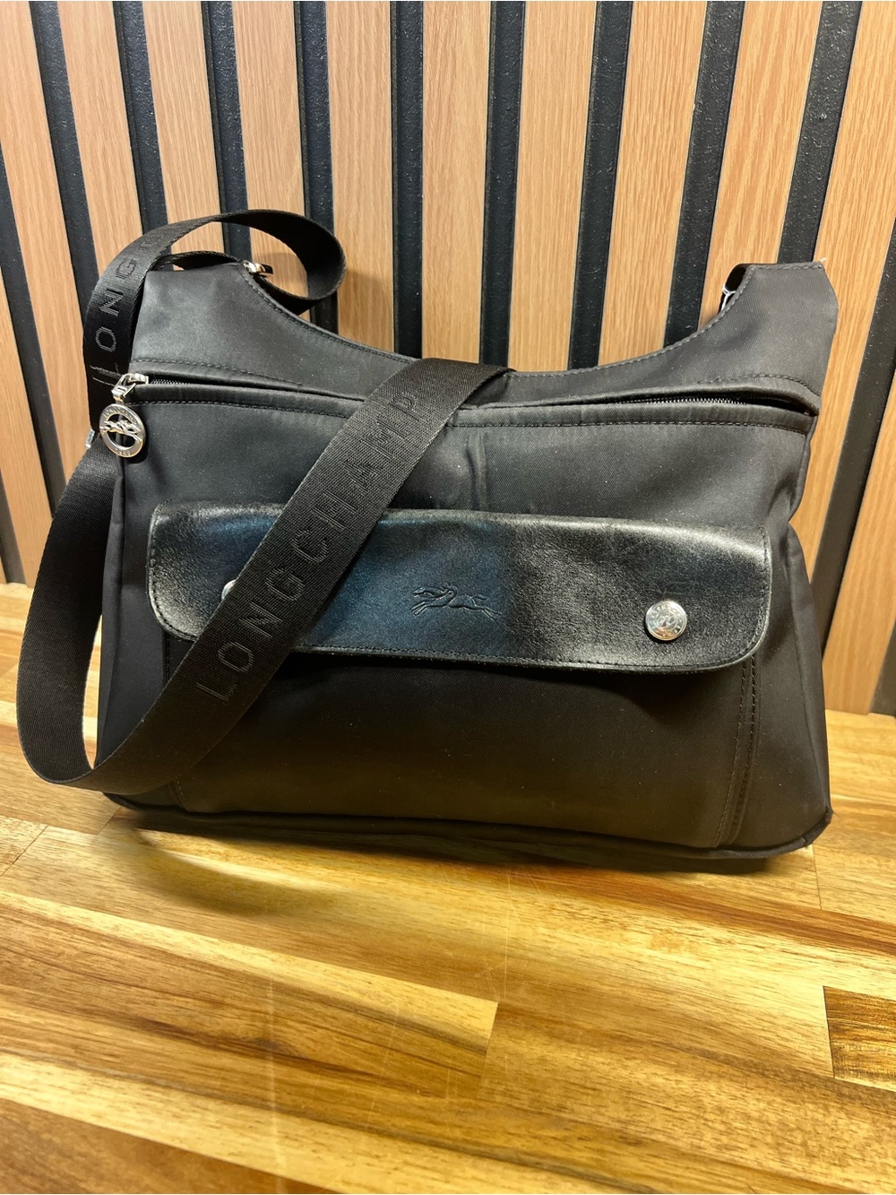 Authentic Longchamp Planètes Black Nylon Crossbody Messenger Bag Purse